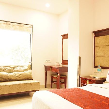 Hotel Eleven Heights ,Bhopal Exterior foto